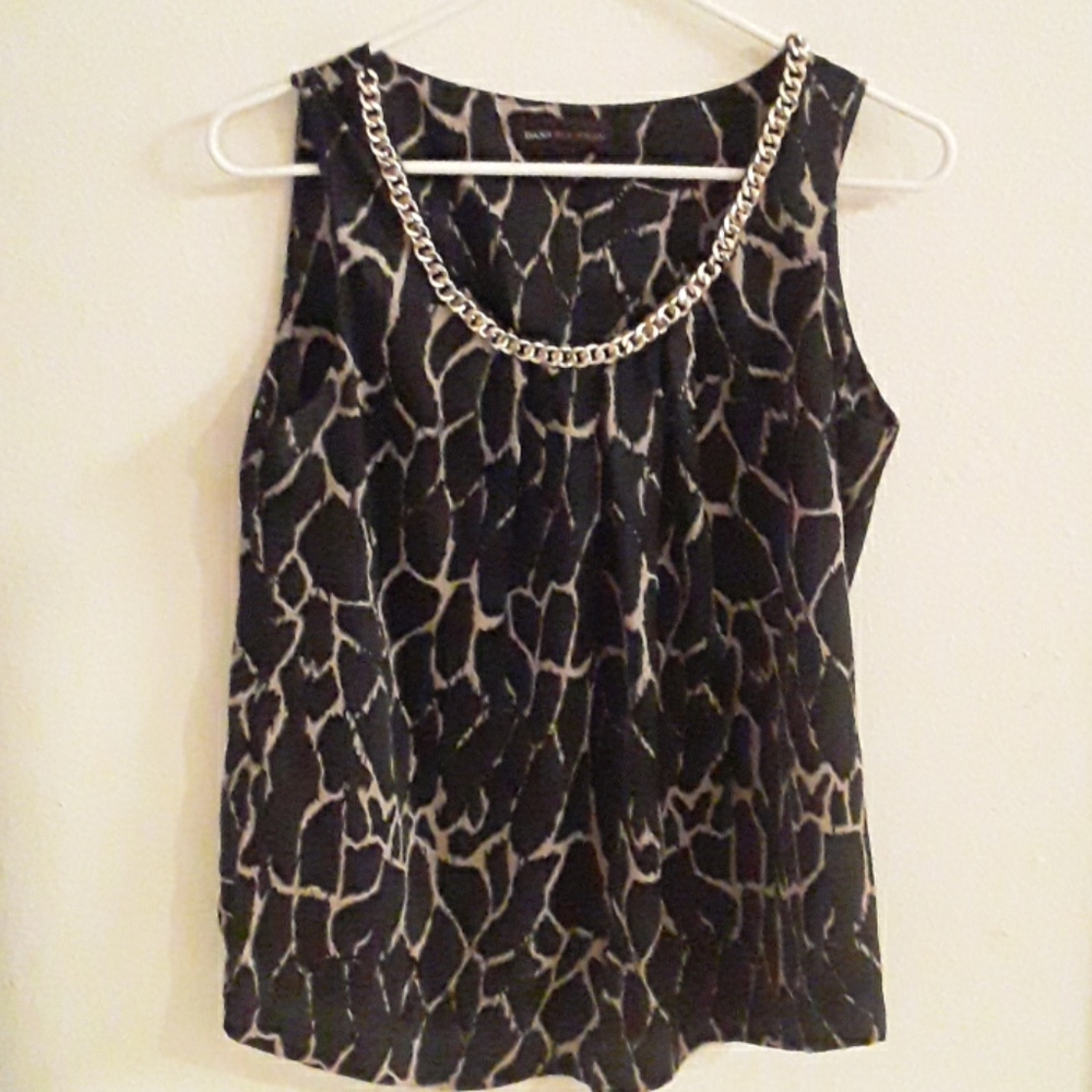 Womens tops & dresses